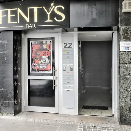 Schoenes Helles Direkt In Frankfurt Nr 301 Vendégház