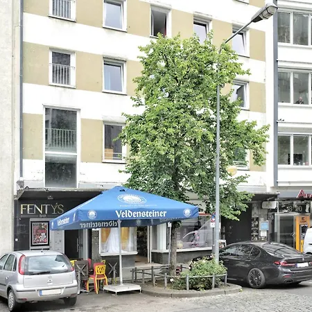 Schoenes Helles Zimmer Direkt In Frankfurt City Nr 301 Guest house