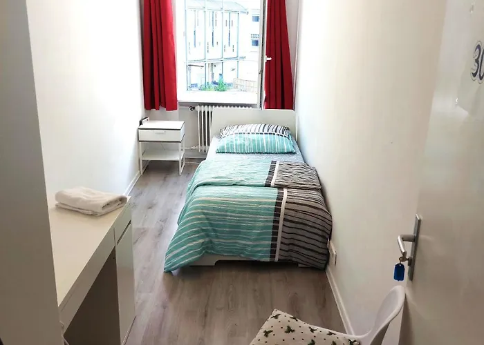 Konukevi Schoenes Helles Direkt In Frankfurt Nr 301 *