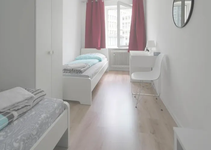 Schoenes Helles Direkt In Frankfurt Nr 301 * Fráncfort del Meno